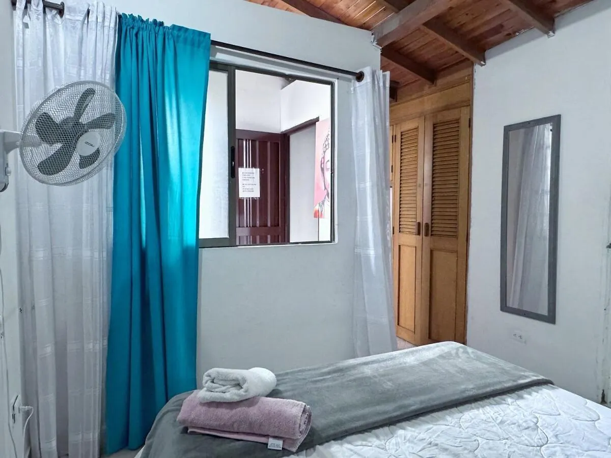 Appartamento Apartamento Duplex Con Terraza Privada Cerca Estadio Atanasio Girardot Medellín