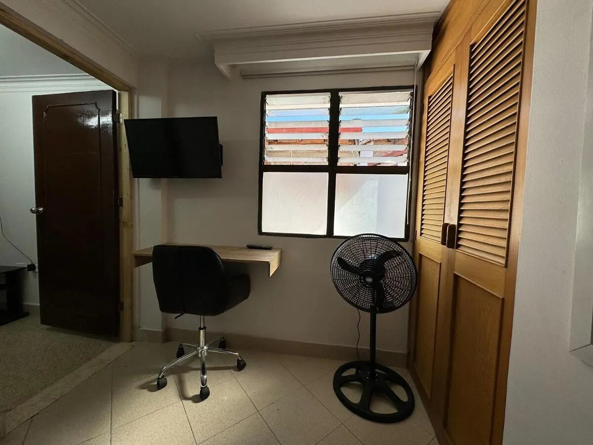 Apartman Apartamento Duplex Con Terraza Privada Cerca Estadio Atanasio Girardot Medellín